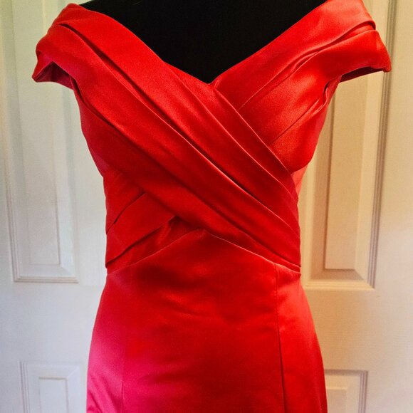 Sz Small/Medium Slender 'Pretty in Pink' Pageant Gown with Train & Lace Up Back - Picture 3 of 4